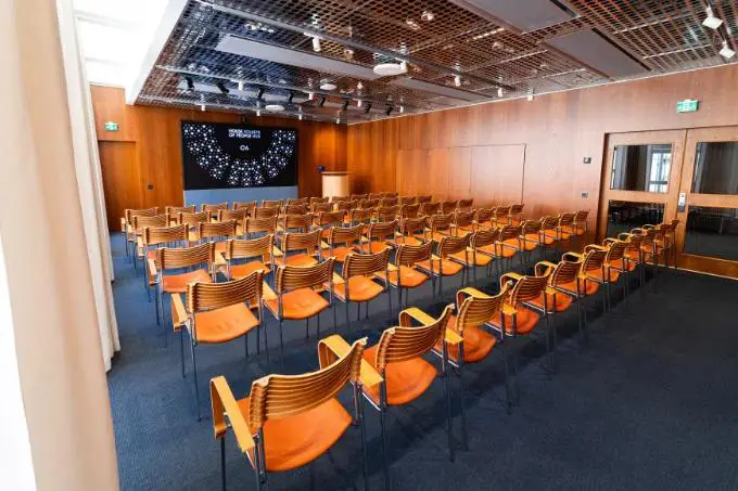 Meeting room C4